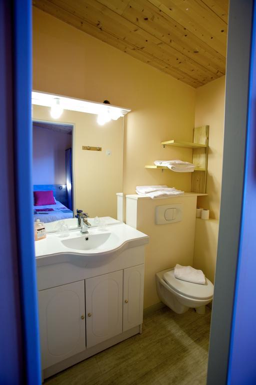 Le Castel Hotel Tain-l'Hermitage Ruang foto